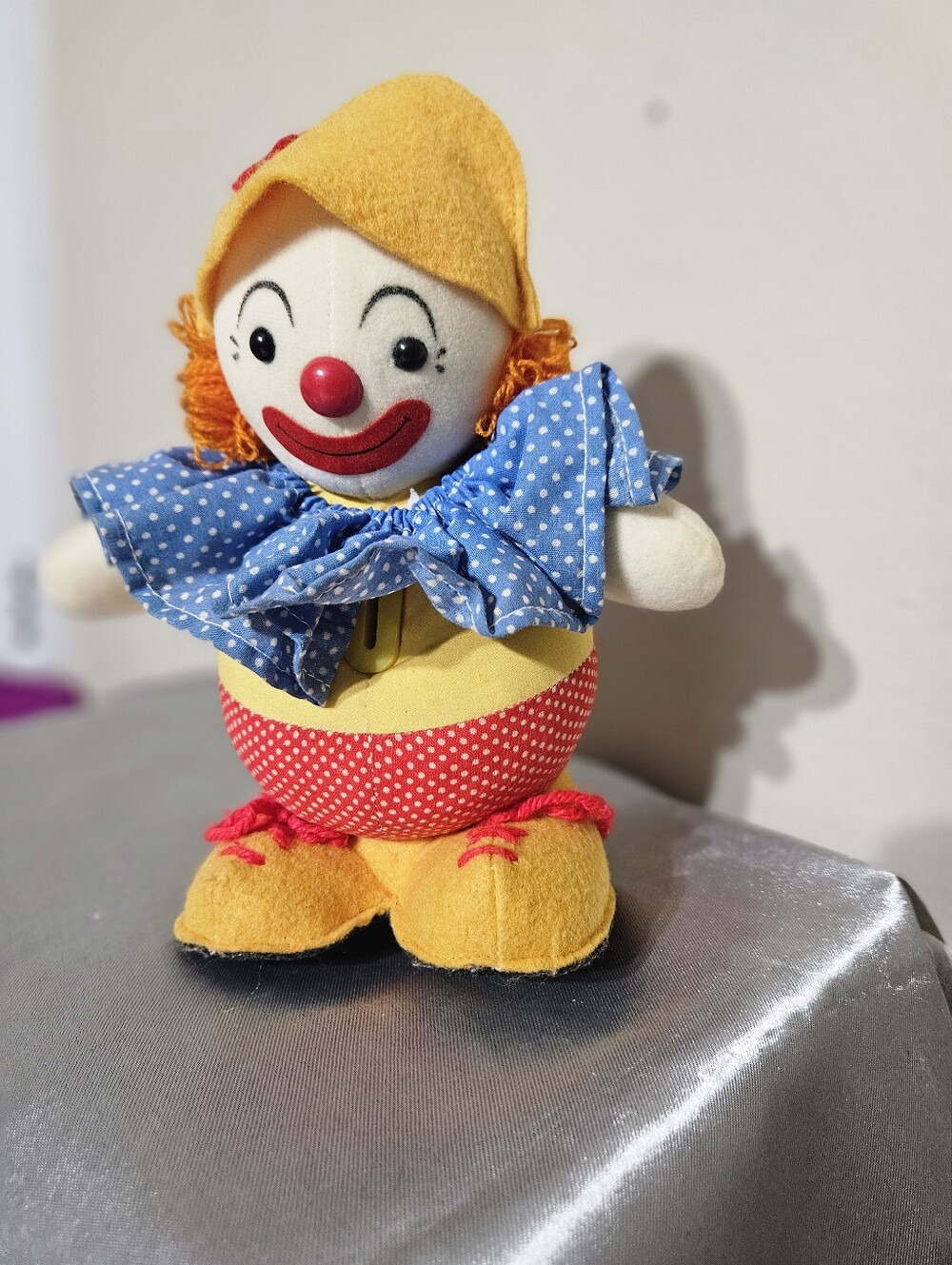 VTG 1982 Hallmark Clown Bank